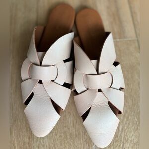 Anthropologie Pilcro Twisted Leather Slides Size 40 New without Box